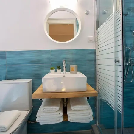 Polyxenis Cozy Maisonette - Water Tank
